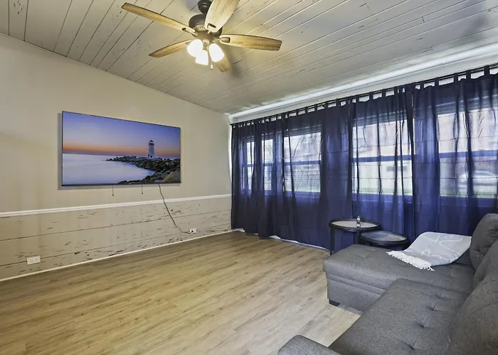 Charming Retreat In The Heart Of *